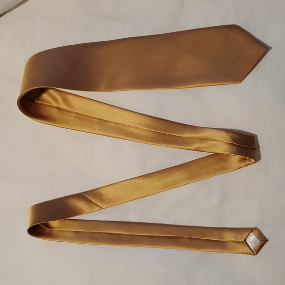 Men's gold color Manzini silk tie - Picture 1 of 6